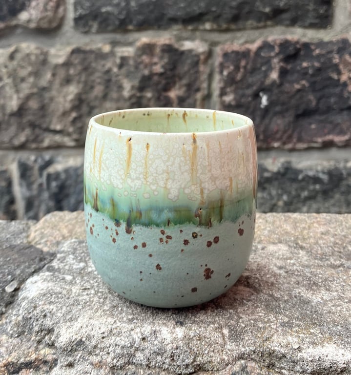 Hånddrejet kop  billede 3