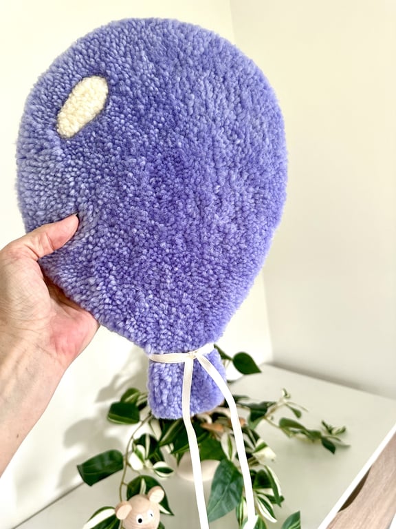 Tuftet farverig ballon (stor)- Håndlavet vægkunst i 100% uld. billede 2