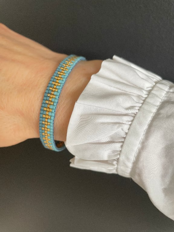 VÆVET JAPANSK ARMBÅND TURKIS/GULD