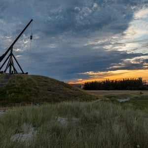VIPPEFYRET I SKAGEN LIGE EFTER SOLNEDGANG EN SMUK SOMMERAFTEN – produktbillede