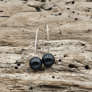 Sorte agat ørekroge. – produktbillede