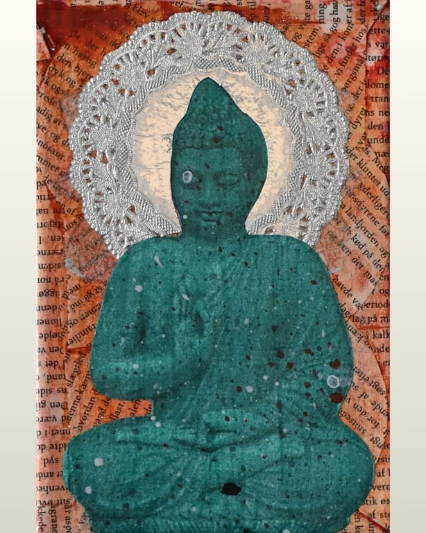 Grøn Buddha med sølvhalo