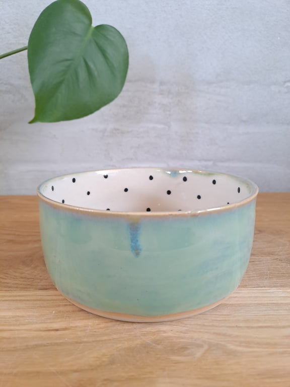 Fredagsslik skålen er 15 cm i diameter og 6,5 cm høj billede 2