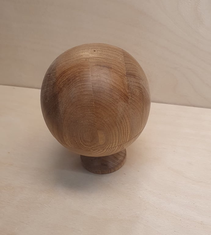 Raflekugle i nøddetræ billede 2