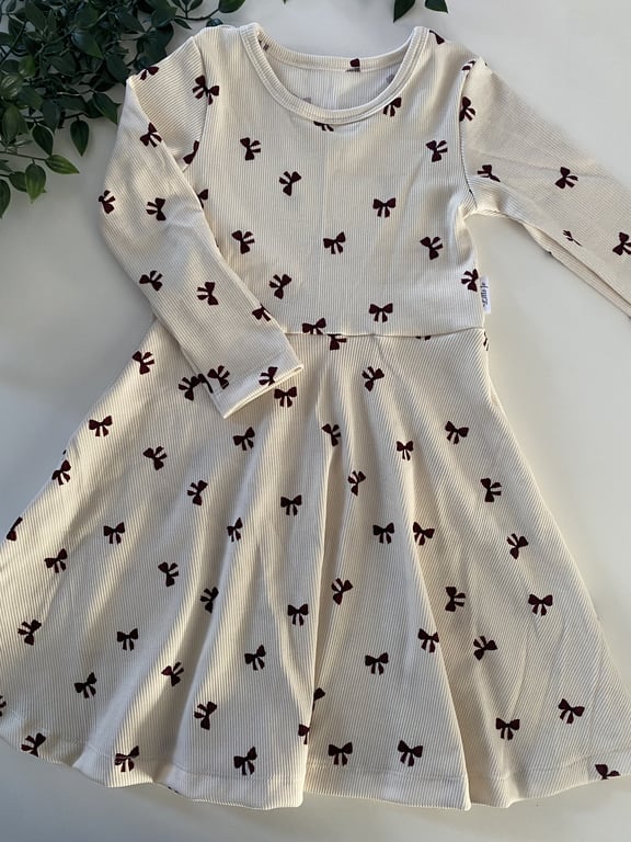 Kjole med sløjfer str 116