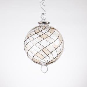 JULEKUGLE DESIGN 1004 DIJON MED HVIDGULD – produktbillede