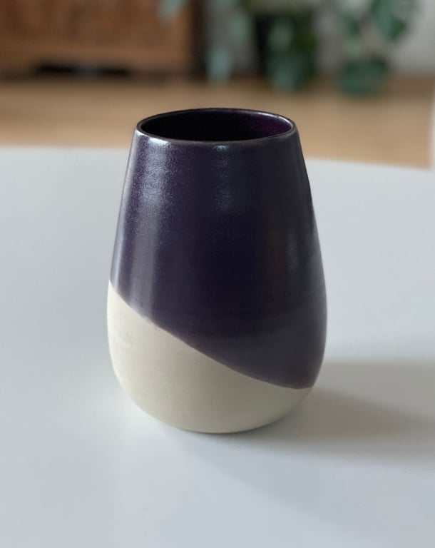 Vase, mørk violet - 17 cm