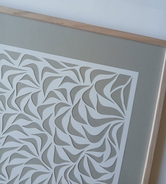 40x50cm papercut, beigegrå, indrammet  billede 4