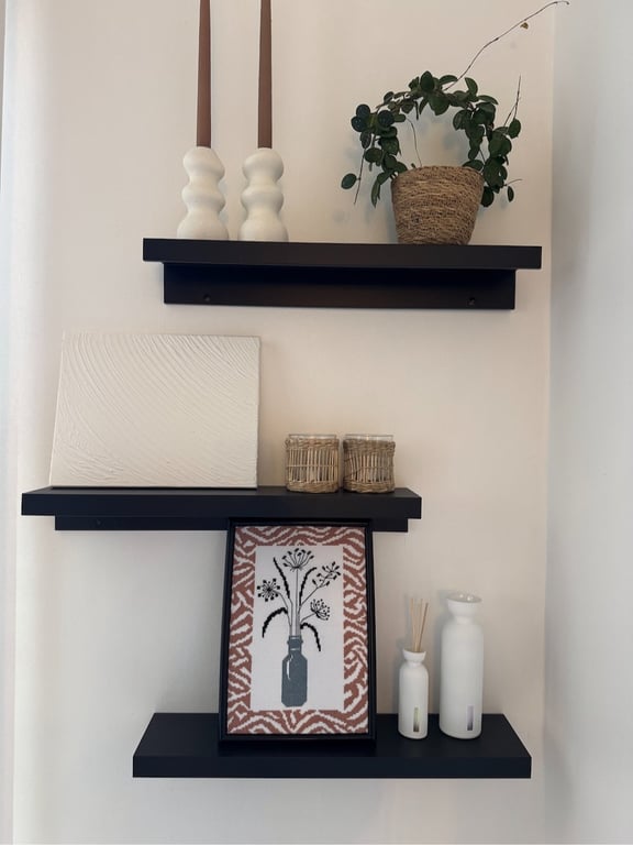 2048-3 Stripes and flowers Str. ca. 21 x 29 cm. (3)