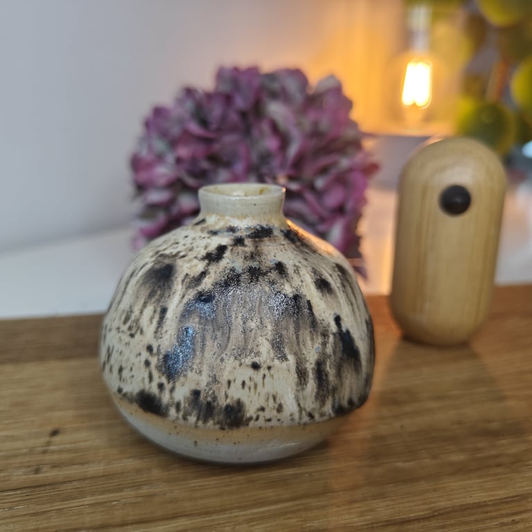 Brunplettet mini vase billede 2