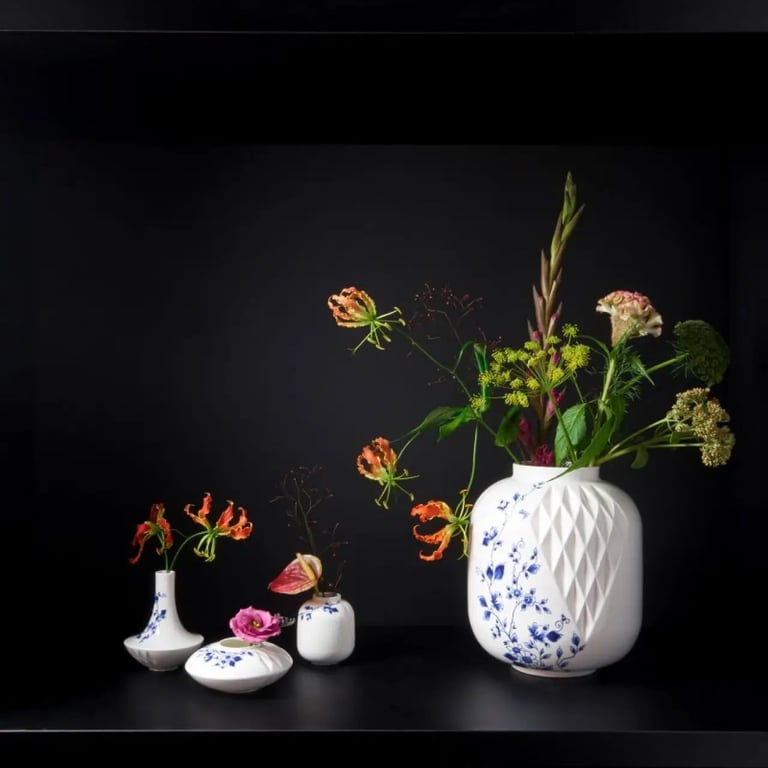 Blue Monkey - Origami vase m blomst