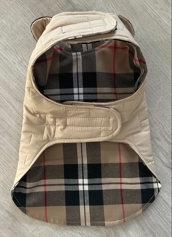 Hunde dækken til lille hund. Mål over ryg 27 cm. billede 2
