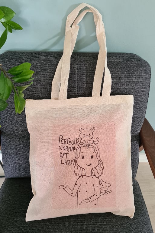 Mulepose: perfectly normal cat lady Natur (2)