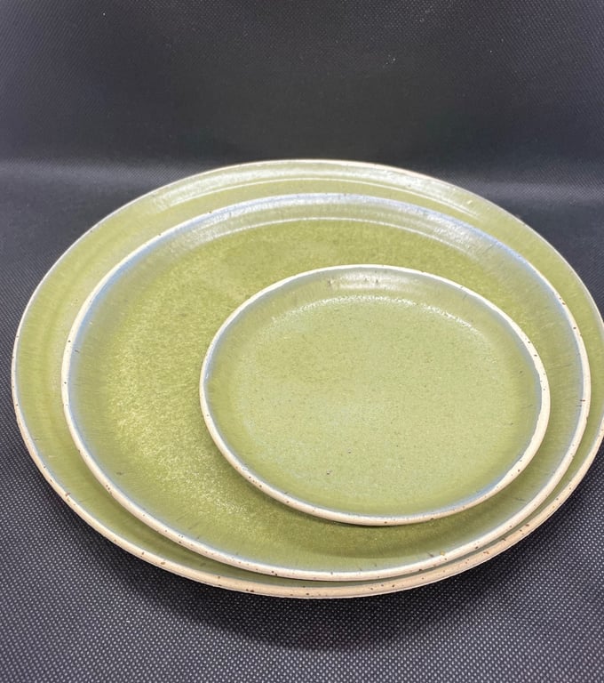 Middagstallerken mat grøn Ø = ca. 27cm