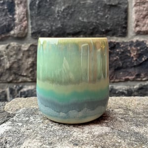 Hånddrejet kop – produktbillede
