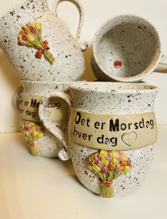 Keramik krus med tekst - Det er morsdag hver dag  billede 2