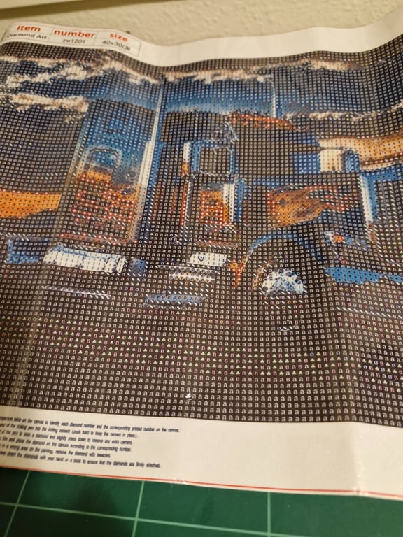 Her er der en rigtig pænt brun trucker lastbil den er 40/30 