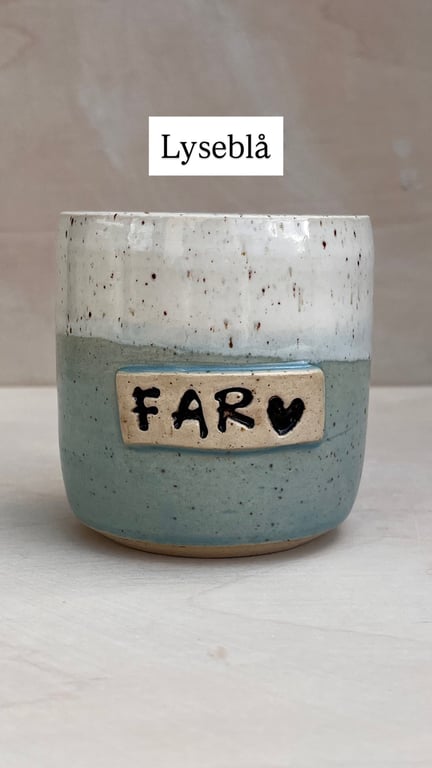 Kop med tekst på plade billede 5