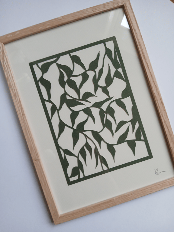 A4 papercut, mørkegrøn, indrammet 