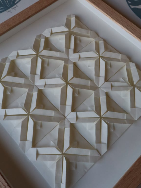 30x30cm foldet papirværk, naturhvid, indrammet billede 4