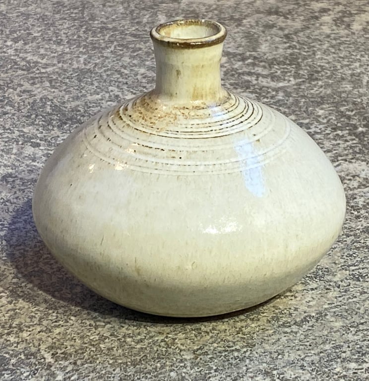 Midivase i beige glasur