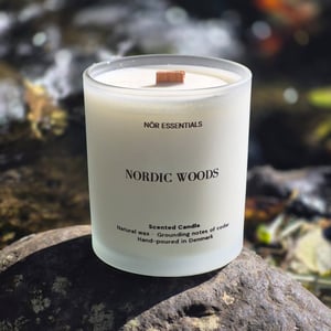 Nordic Woods | Duftlys | 300 ml | Cedertræ, Salt &amp; Salvie – produktbillede
