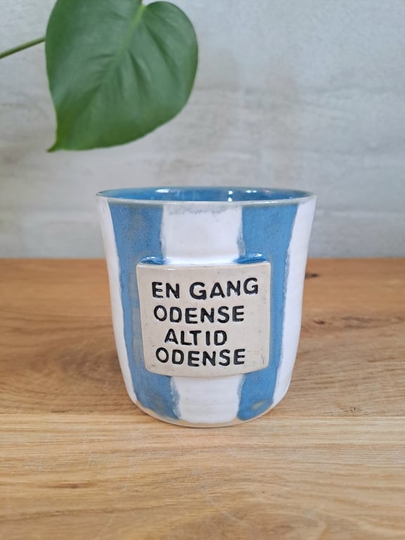Odense koppen kan indeholde 350 ml.