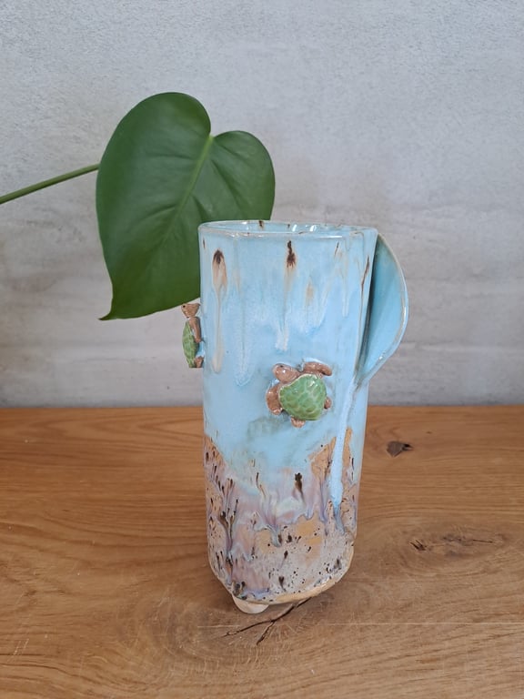 Vasen er 7,5 cm i diameter og 18,5 cm høj billede 2