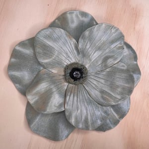 Vægblomst i mat grøn  – produktbillede