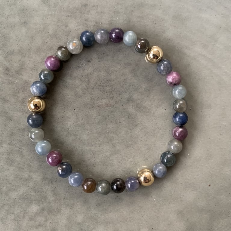 Naturlig safir armbånd 5 mm