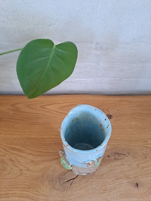 Vasen er 7,5 cm i diameter og 18,5 cm høj billede 4