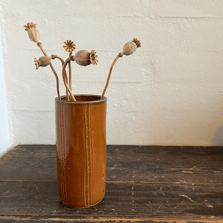 Vase, med karamelfarvet glasur
