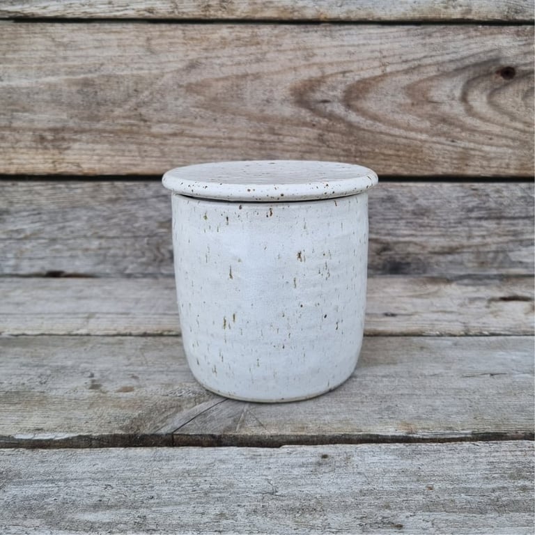 Smørklokke hvid billede 2