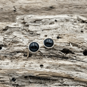 Onyx ørestikker. – produktbillede