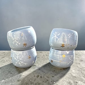 Snefnug – porcelæn og guld – produktbillede