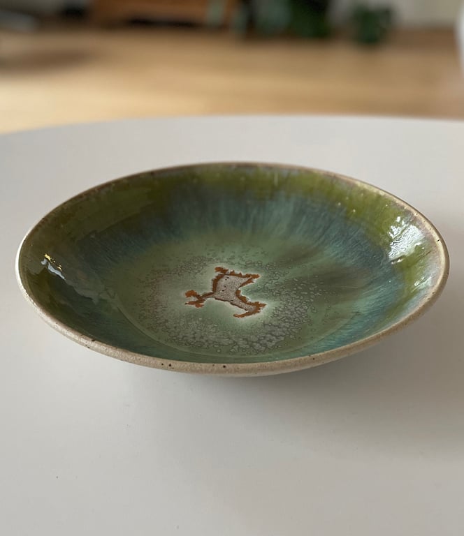 Fad, lys grøn/cremehvid/gul - ø 27 cm