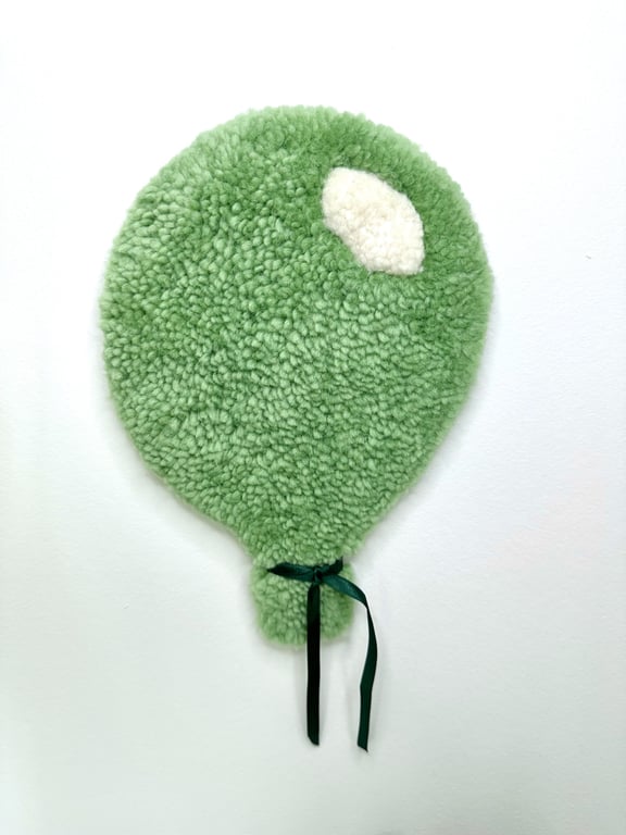 Tuftet farverig ballon (lille)- Håndlavet vægkunst i 100% uld. billede 3