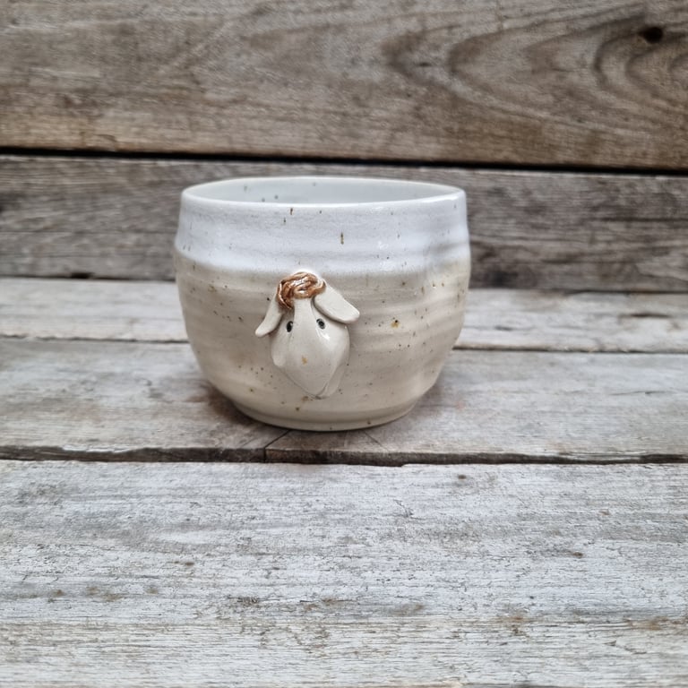 Får kop hvid glasur