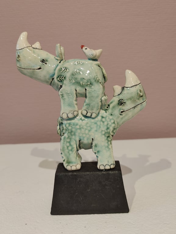 Dobbelt næsehorn m. fugl 