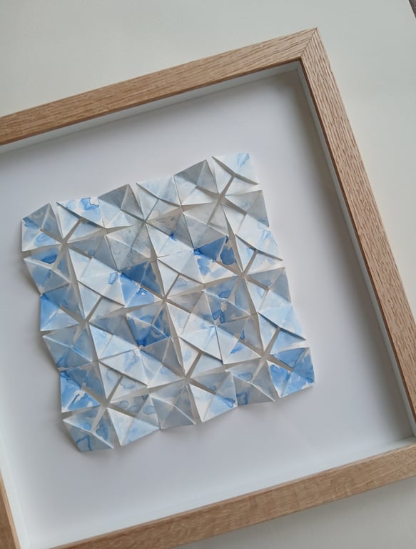 30x30cm unika akvarel, foldet papirværk. indrammet