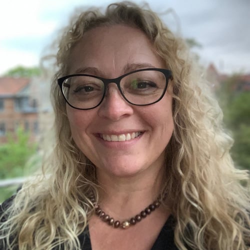 Portræt af Ani Ri Design