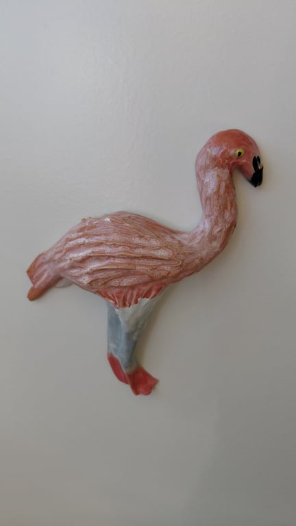 væghængt lyserød flamingo (med lille skønhedsfejl)