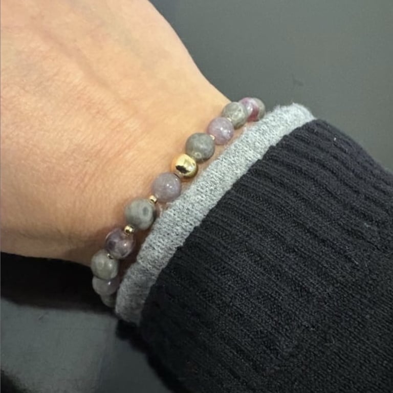 Lilla turmalin og oxid armbånd 6mm