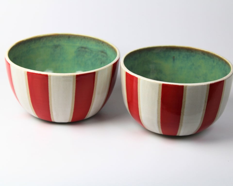 Tivoli skål, rød/hvid stribet