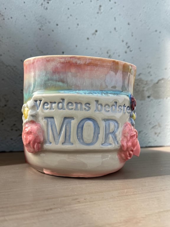 Årets Mors Dag Kop 2026 – håndlavet keramik