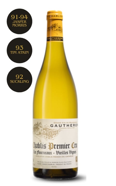 Flaske med hvidvin Chablis Premier Cru fra Gautherot med score fra vinanmeldere Jasper Morris, Tim Atkin og Suckling.