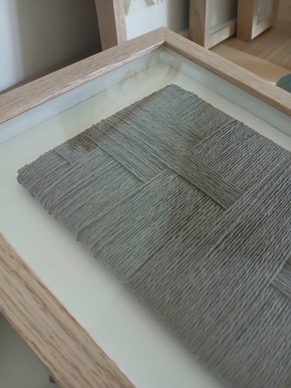 A4, relief papirværk, taupe, Indrammet  billede 3