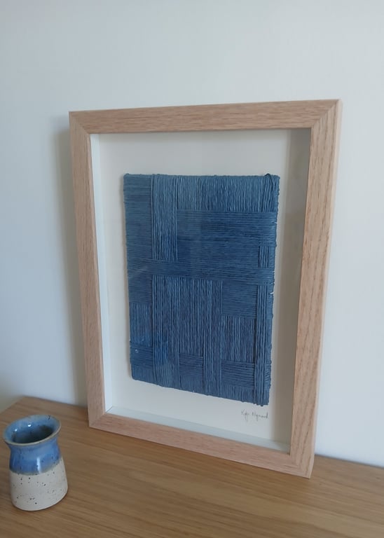 A4, relief papirværk, blå, indrammet  billede 3