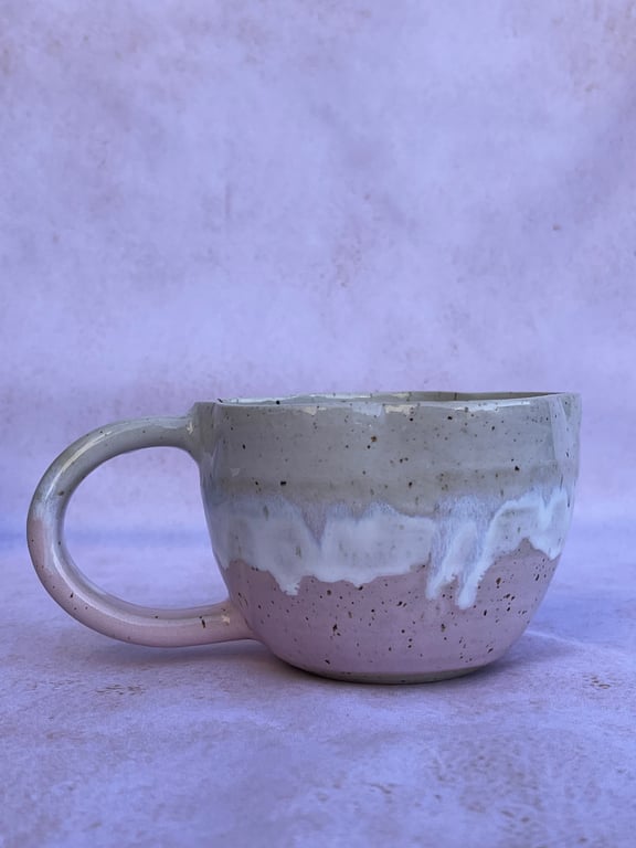 Blomsterformet kop. 340 ml. H: 7 cm billede 2