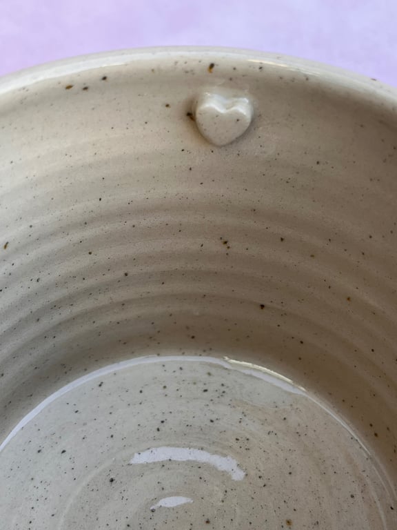 Kop med hjerter. 360 ml. H: 7,5 cm billede 3